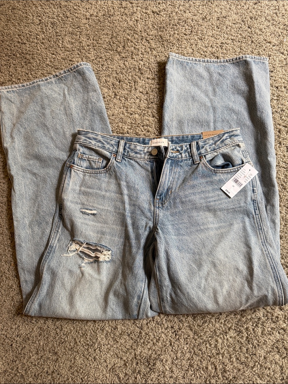 Light Wash Women's Distressed Lowrise Baggy Jeans